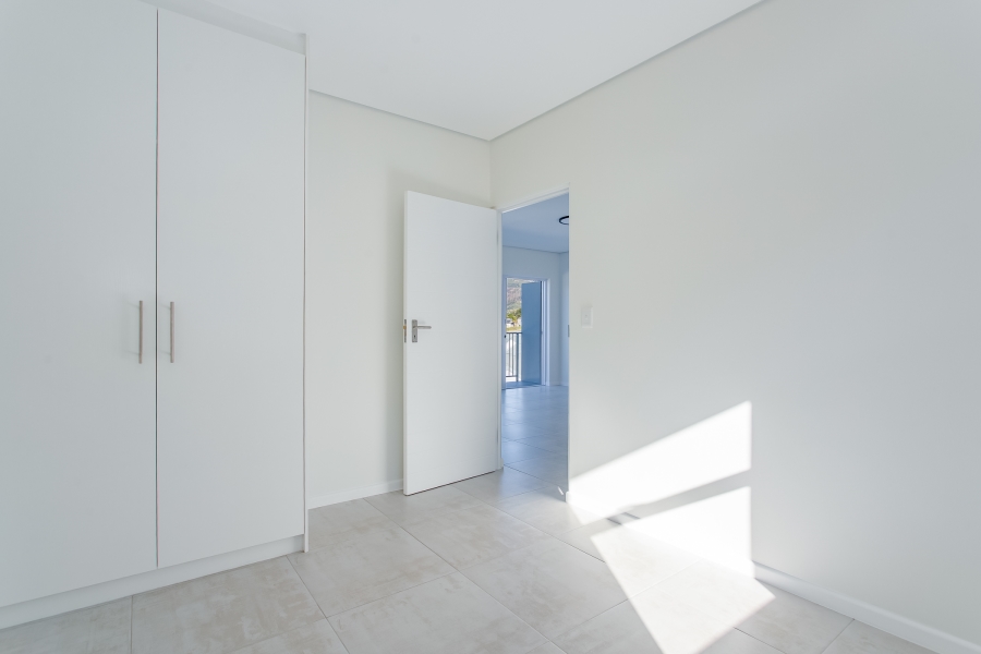 To Let 2 Bedroom Property for Rent in Honeydew Country Estate Western Cape